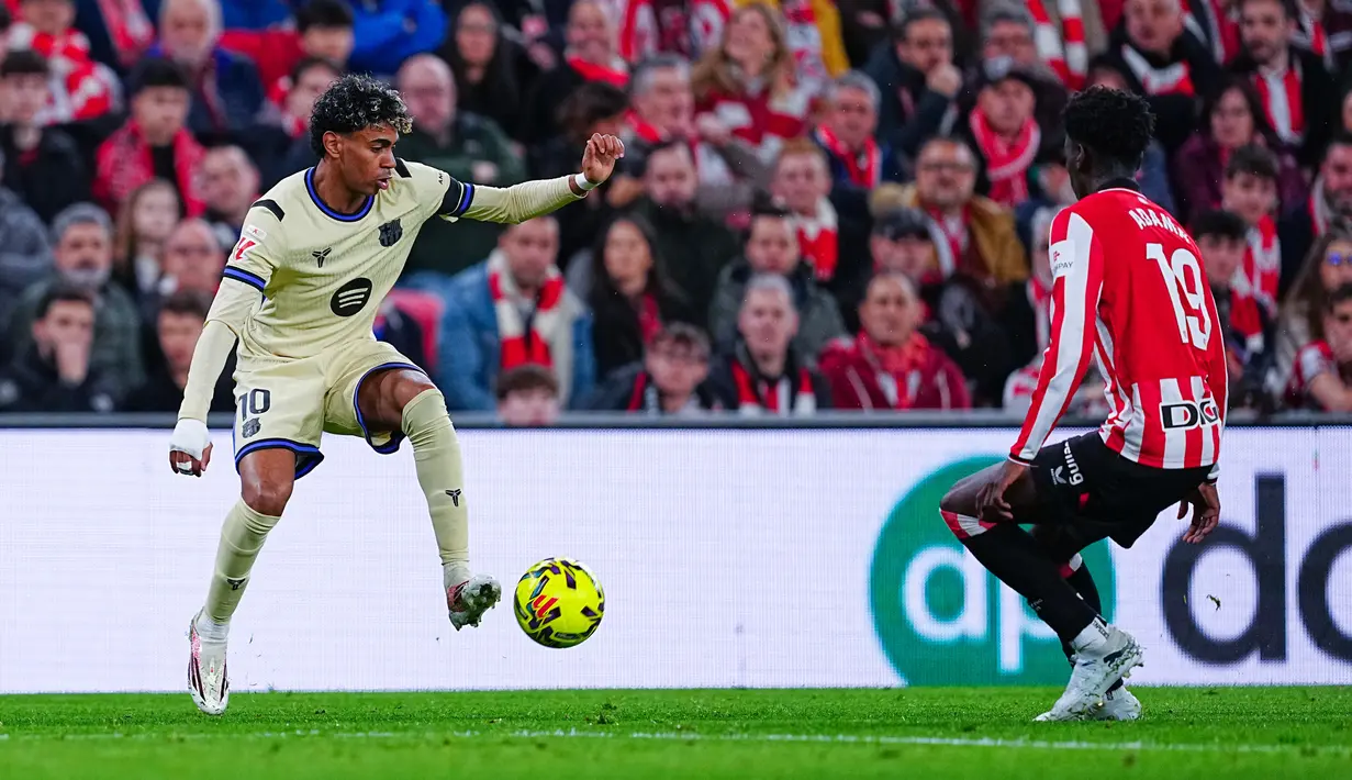 Barcelona meraih kemenangan di pertandingan jornada ke-27 La Liga 2025/2026. Berhadapan dengan Athletic Bilbao, Las Azulgrana menang dengan skor tipis 0-1. (AP Photo/Miguel Oses)