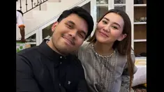 Terlihat di Story Instagramnya, ini adalah momen Aaliyah Massaid dan Thariq Halilintar buka bareng pada (25/3/2024). Tak hanya berdua, ada beberapa artis yang juga turut serta dalam momen buka bersama ini seperti Al Ghazali hingga Marsha Aruan. Makin lengket, pasangan yang terpaut usia 3 tahun ini didoakan segera melaju ke pernikahan. Tahun 2024 menjad tahun pertama keduanya bukber. (Liputan6.com/IG/@aaliyah.massaid)