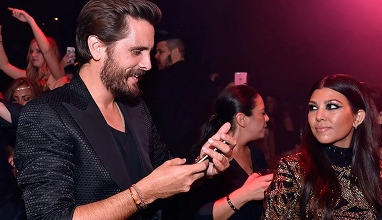 Meski demikian Kourtey Kardashian dan Scott Disick sepertinya tak terpengaruh. (David Becker/WireImage/HollywoodLife)