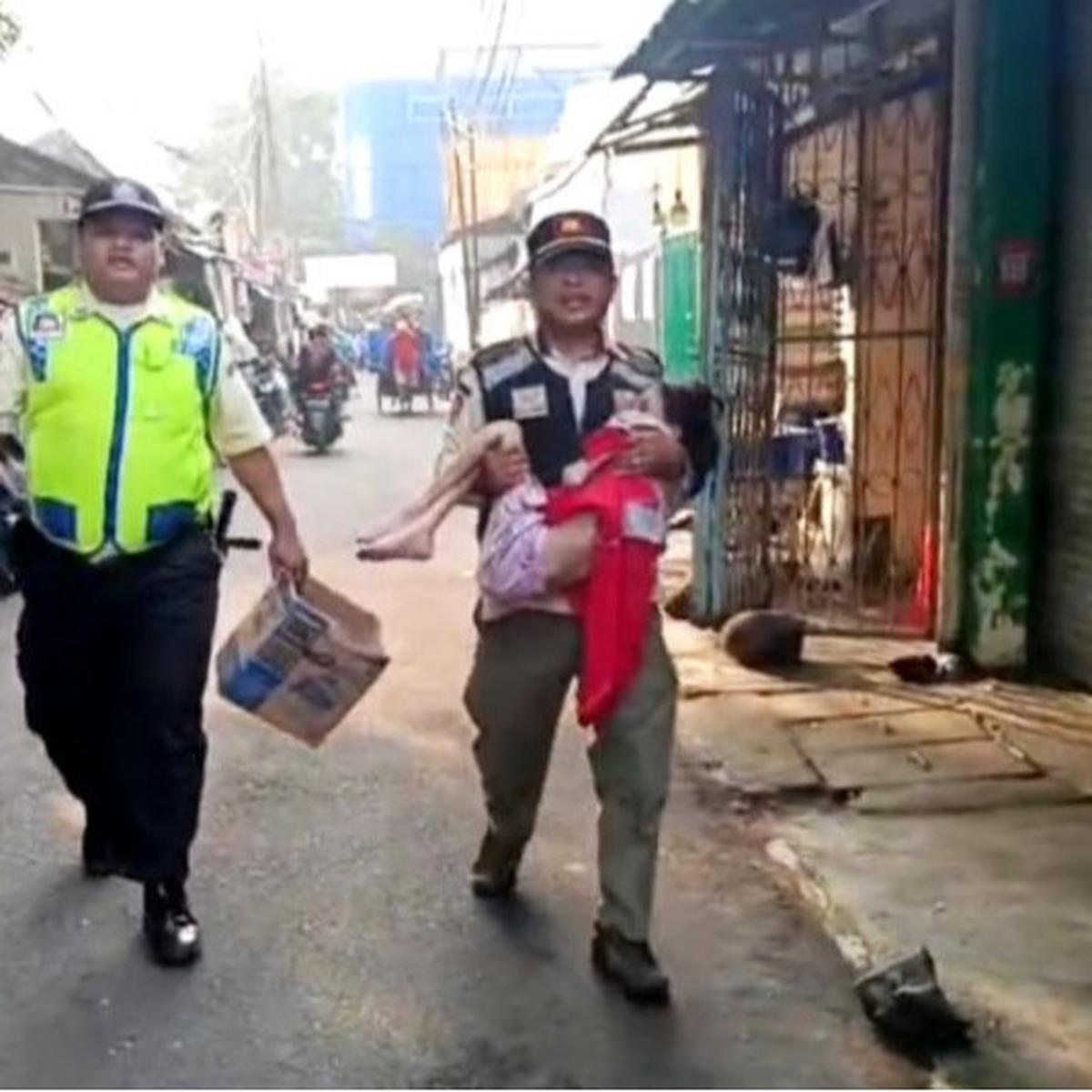 Bocah 7 Tahun Babak Belur Usai Disiksa Orang Tua Ditemukan di Pasar Kebayoran Lama