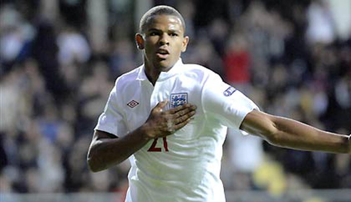 Striker Timnas Inggris U-21, Fraizer Campbell bereaksi setelah mencetak gol dalam kemenangan 2-0 di partai Grup B Euro U-21 Championships di Stadion Gamla Ullevi, Goteborg, Swedia, 18 Juni 2009. AFP PHOTO/Bjorn Larsson Rosvall