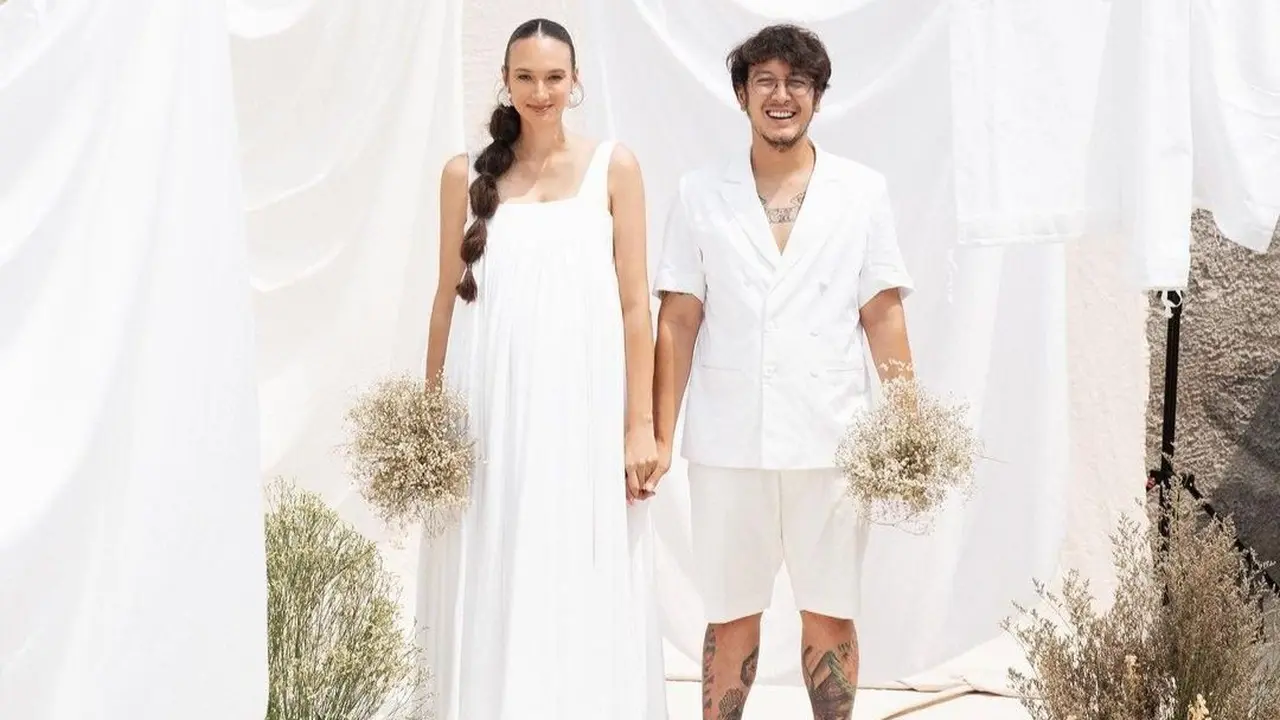 Potret Dimas Anggara dan Nadine Chandrawinata (Sumber: Instagram/@nadinelist)