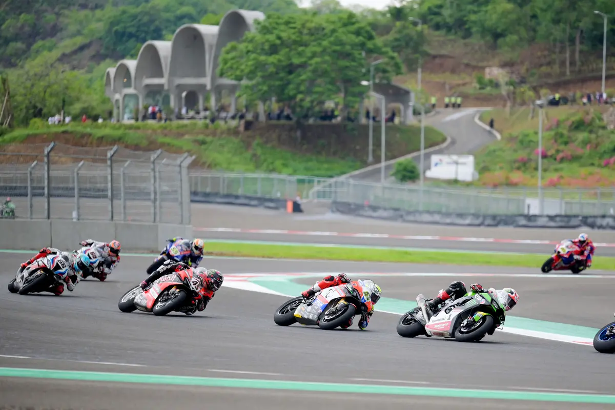 Foto: Bukan Hanya Jadi Arena MotoGP, Sirkuit Mandalika Juga Layak untuk Menggelar Event Balapan Lain