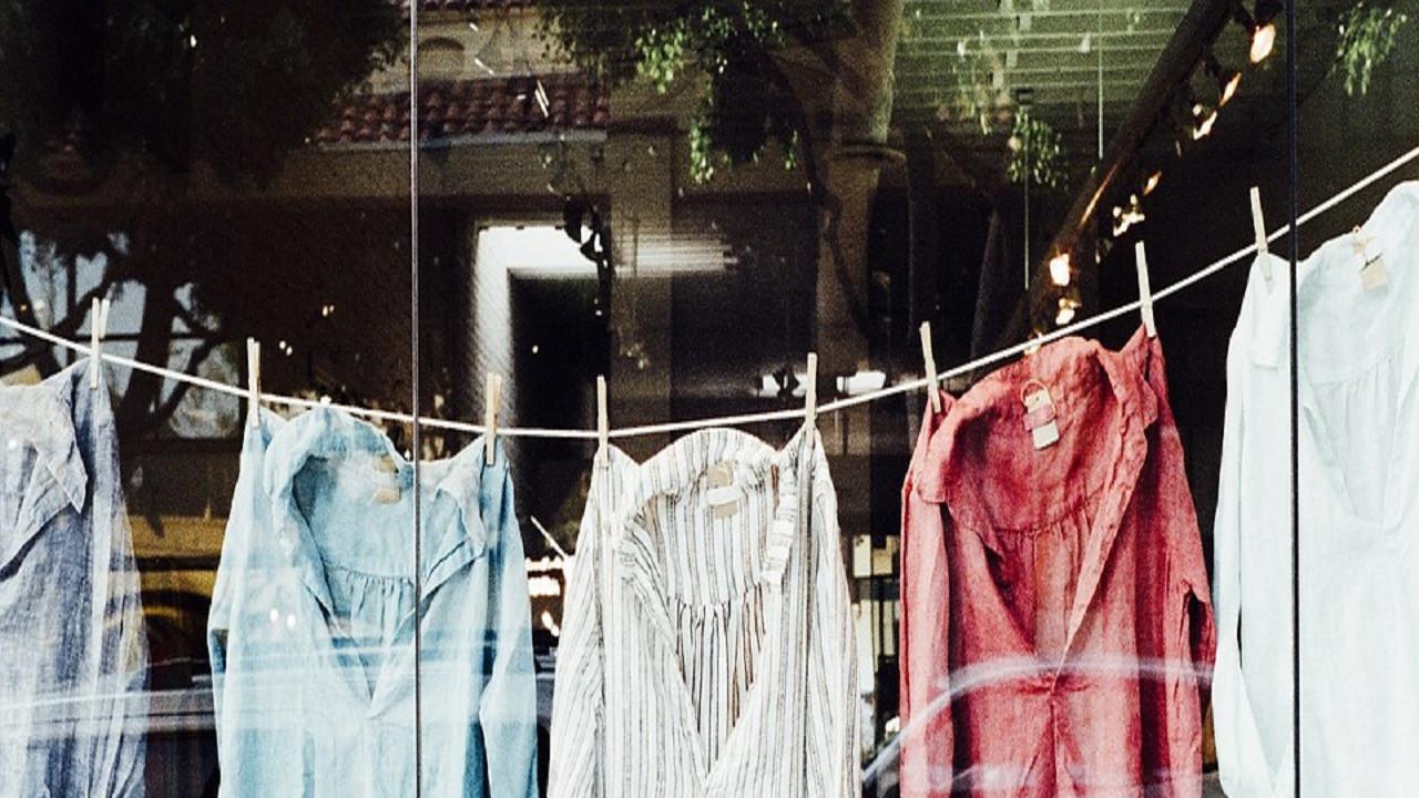 Ilustrasi Pakaian Baru