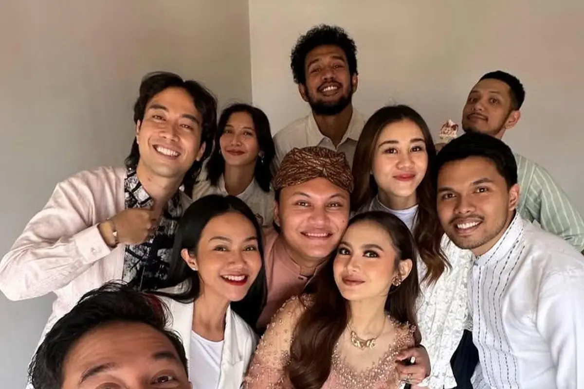 Gaya Memukau Para Artis Hadiri Tasyakuran 7 Bulanan Mahalini, Pasutri Thariq-Aaliyah Massaid hingga Couple Baru Lyodra Ginting-Randy Martin