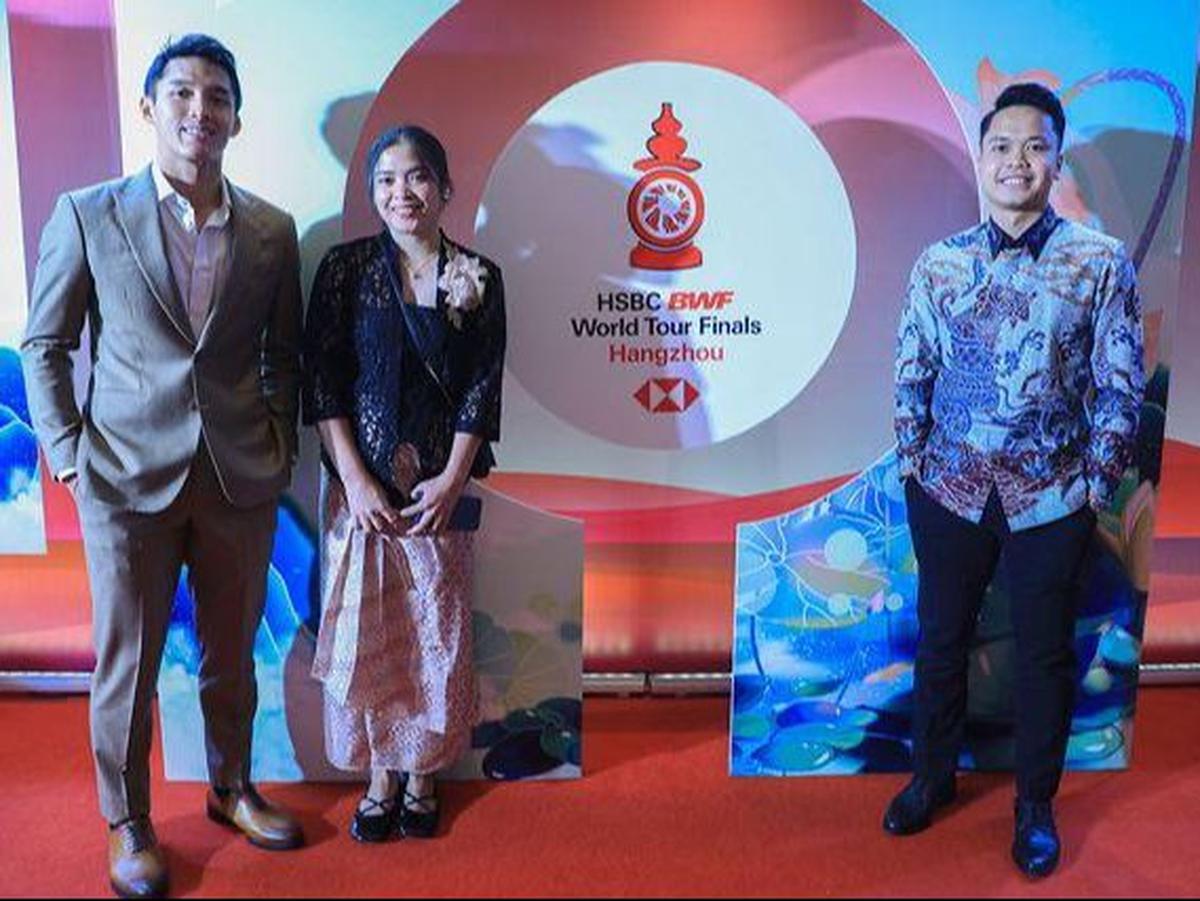 Tunggal Putra & Putri