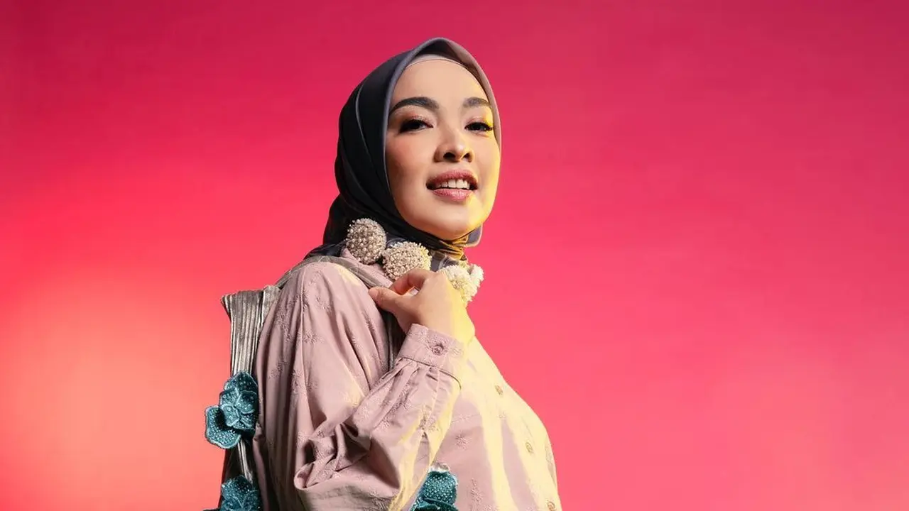 Tika Bravani kembali ke layar lebar setelah 5 tahun vakum lewat film horor Khanzab. (Foto: Dok. Instagram @tikabravani)