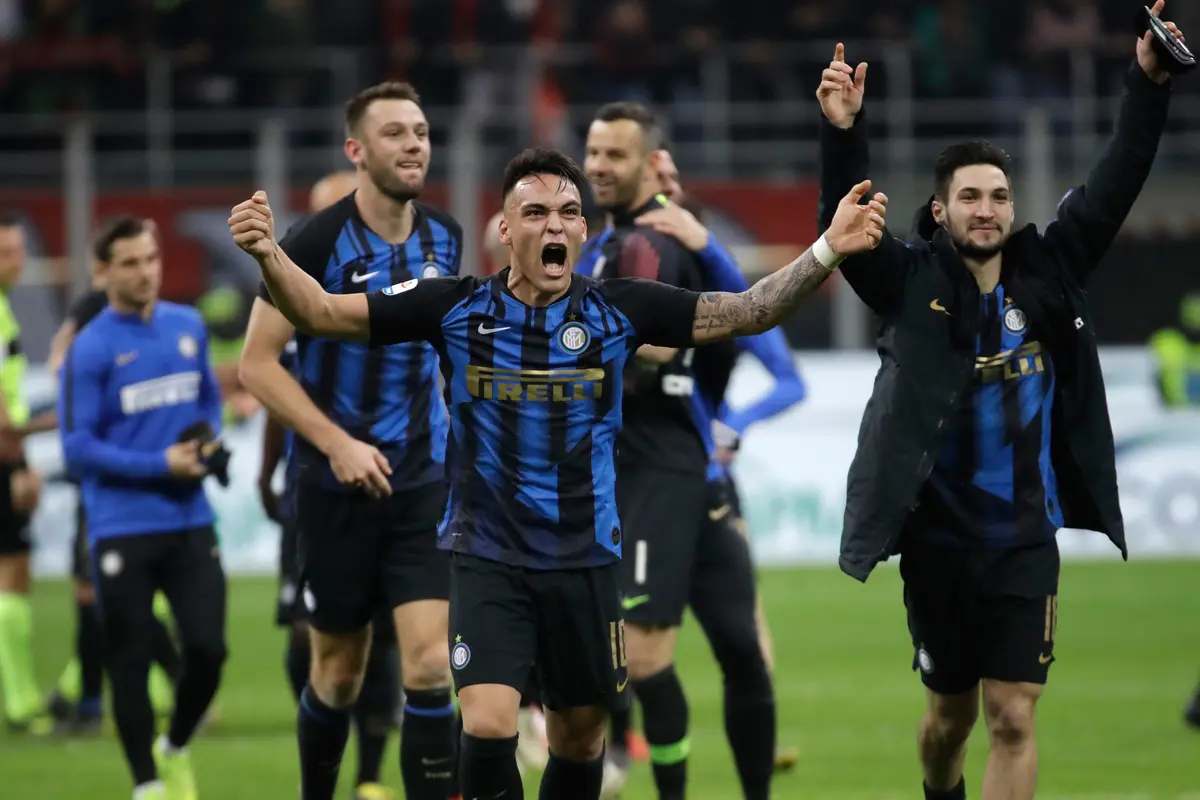 Menang 3-2, Inter Geser AC Milan dari Klasemen