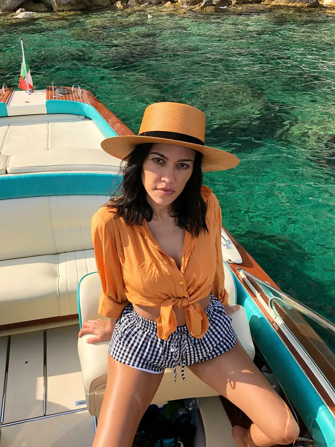 [Bintang] Kourtney Kardashian