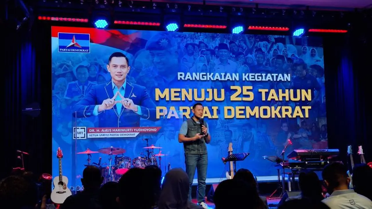 Ketua Umum Partai Demokrat Agus Harimurti Yudhoyono (AHY) memberikan paparan dalam kegiatan kick off rangkaian HUT Ke-25 Partai Demokrat di Jakarta, Rabu (8/9/2026) (Antara)