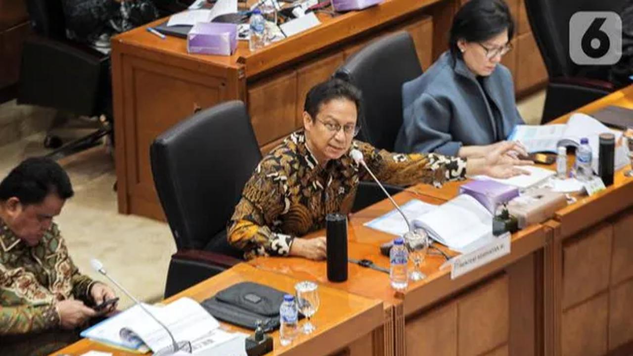 Selain itu, kata Budi, UU Kesehatan bisa menyederhanakan proses penerbitan surat tanda resgistrasi (STR). Menurutnya, selama ini proses penerbitan STR rumit dan lama.