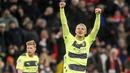 Pemain Manchester City, Erling Haaland, melakukan selebrasi setelah mencetak gol ke gawang Bayern Munchen pada babak perempat final leg kedua Liga Champions di Allianz Arena, Kamis (20/4/2023). Berkat hasil ini, Manchester City berhak lolos ke semifinal dengan kemenangan agregat 4-1 dan akan menghadapi Real Madrid. (AP Photo/Andreas Schaad)