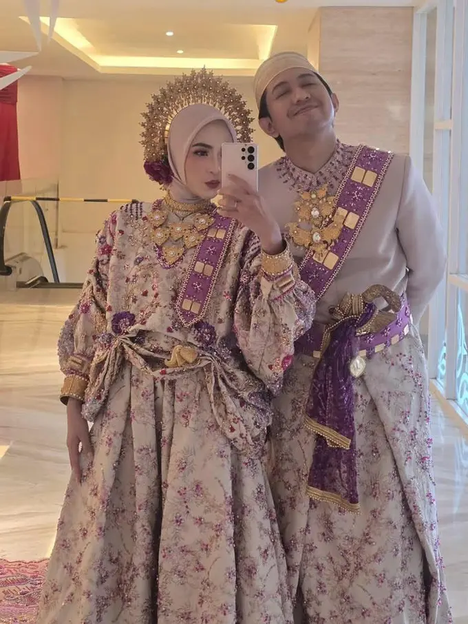 Potret Penyanyi Feby Putri Resmi Menikah, Tampil Penuh Warna Pakai Adat Bugis Modern