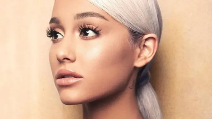 copyright instagram.com/arianagrande/ssm