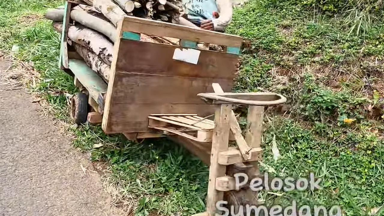 Warga Sumedang ciptakan alat angkut mirip truk