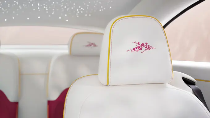 Rolls-Royce Tampil Playful Tawarkan Kemewahan Feminin ala Musim Semi