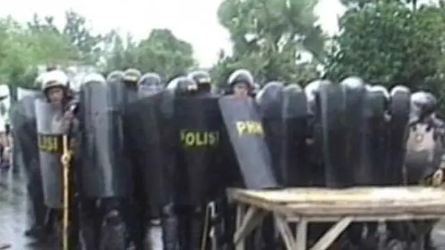 Tembakan Peringatan Polisi Lukai 2 Pendemo di Dompu