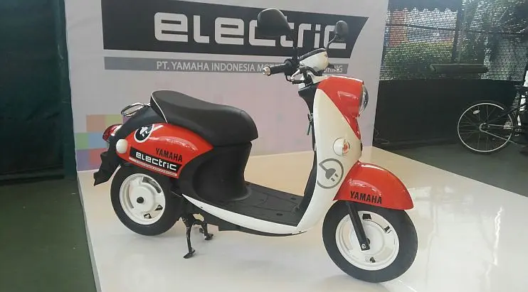 Yamaha Indonesia Motor Manufacturing memperkenalkan motor listrik sekaligus tes pasar.