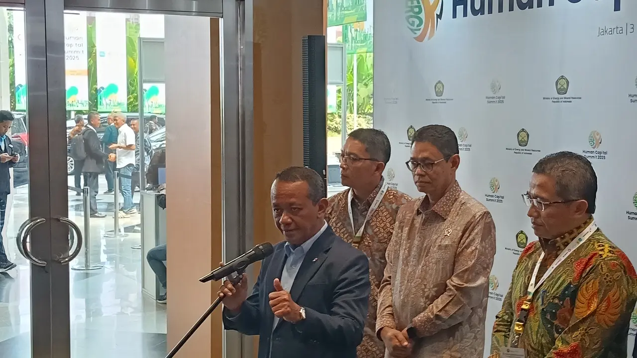 Menteri Energi dan Sumber Daya Mineral (ESDM) Bahlil Lahadalia buka suara terkait diskon tarif listrik batall