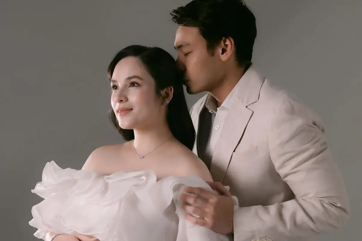Jelang Melahirkan, Chelsea Islan Pancarkan Pregnancy Glow yang Tuai Pujian di Maternity Glow Terbaru