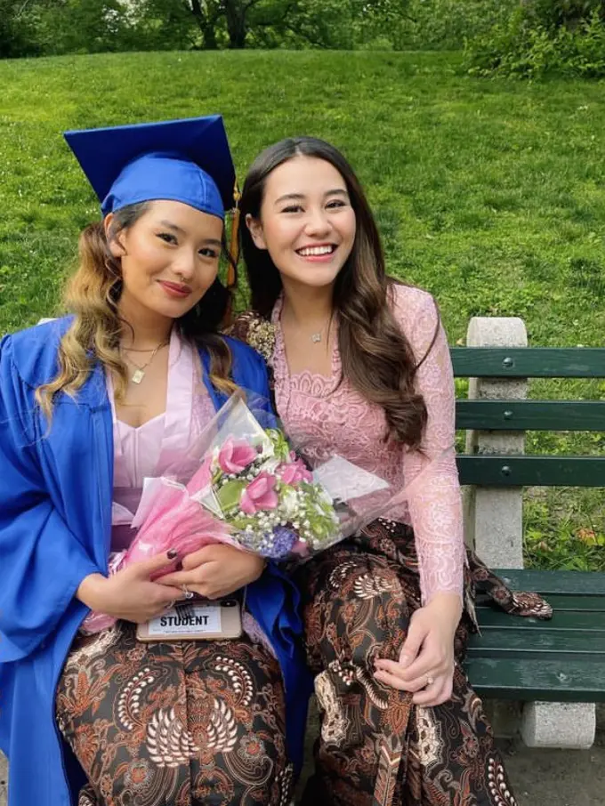 Zahwa Massaid Memesona Dibalut Kebaya Pink. [@aaliyah.massaid]