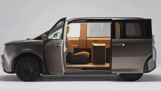 Mirip Ruang Tamu Bergerak, Mobil Listrik Pertama Sharp Siap Mejeng di JMS 2025 (Carscoops)