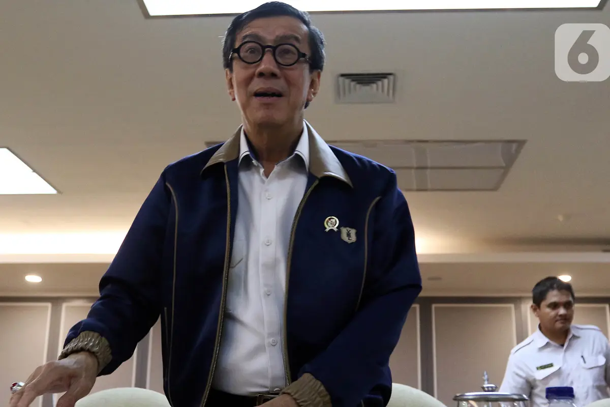 DPR dan Menkumham