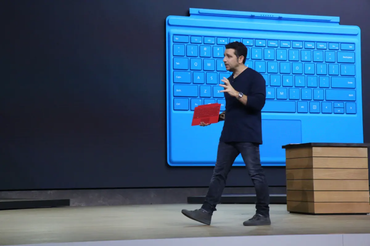 Surface Pro 4 Diklaim Dua Kali Lebih `Gesit` dari Macbook Air