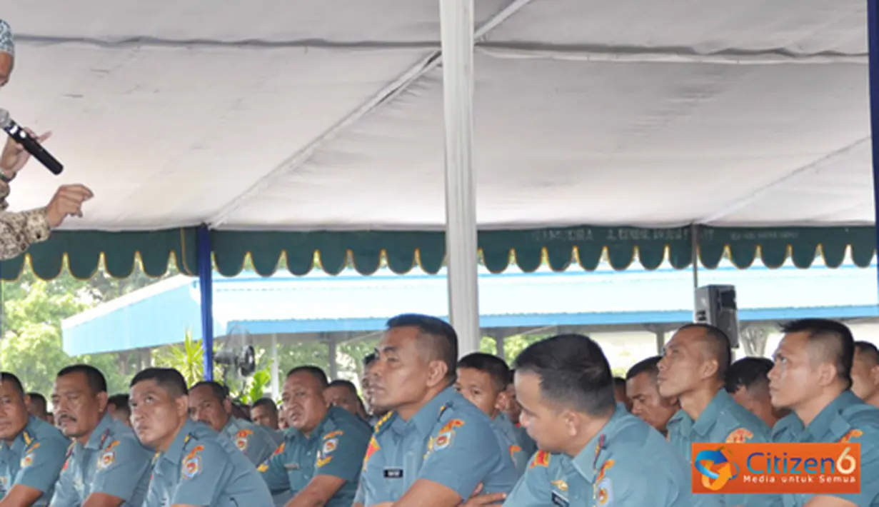 Citizen6, Surabaya: Sebagai acara pokok di lakukan Istighosah yang dipimpin oleh KH.Abdullah Khilmi serta pemberian santunan kepada puluhan anak yatim keluarga besar Korps Marinir. (Pengirim: Diyat Akmal)