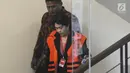 Hakim AdhocTipokor PN Medan Merry Purba usai menandatangani berkas P21 tahap 2 di Gedung KPK, Jakarta, Rabu (26/12). Merry dalam waktu dekat akan menjalani sidang perdana. (Merdeka.com/Dwi Narwoko)