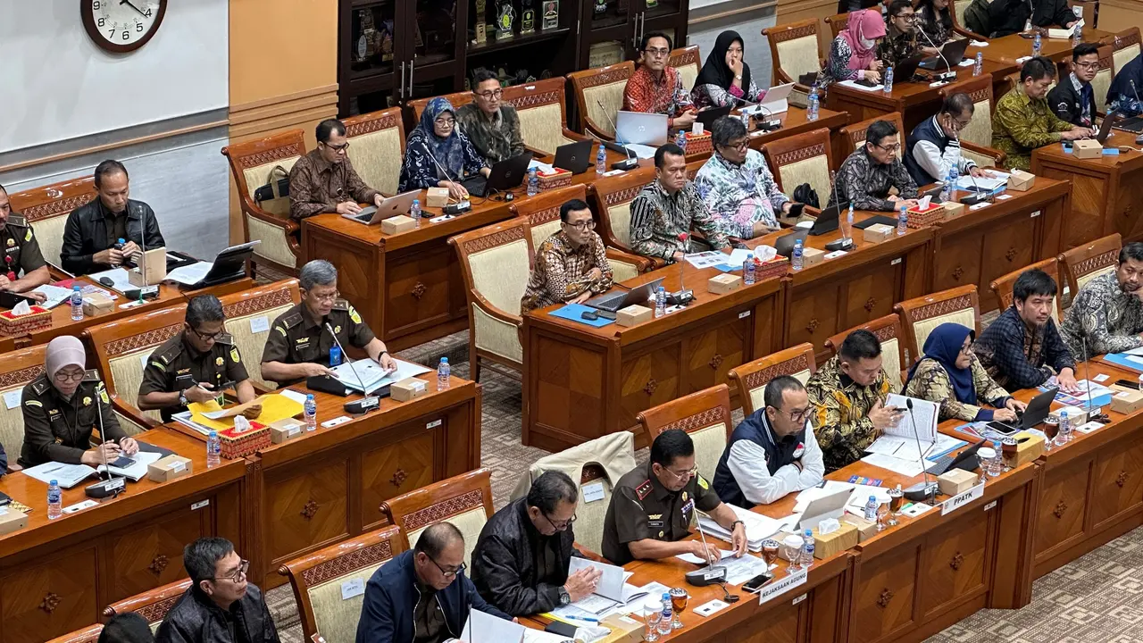 Komisi III DPR RI menggelar Rapat Kerja (Raker) dengan Kejaksaan Agung (Kejagung)