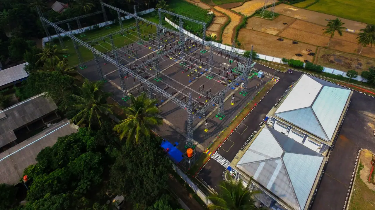 PT PLN (Persero) berhasil mengoperasikan Looping sistem tegangan tinggi 150 kV Lombok