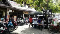 Pangkalan ojek di samping Stasiun Balapan mendapat berkah order setelah driver Gojek mogok massal, Kamis (22/3/2018). (Muhammad Ismail/JIBI/SOLOPOS)