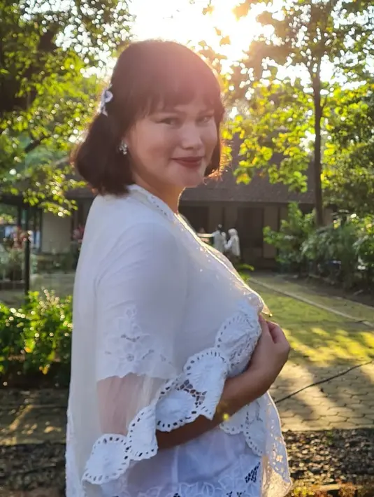<p>Sosok Tracy Trinita merupakan mantan supermodel Indonesia pertama yang sukses di kancah internasional kini telah menjadi pendeta. (FOTO: instagram.com/tracytrinita/)</p>