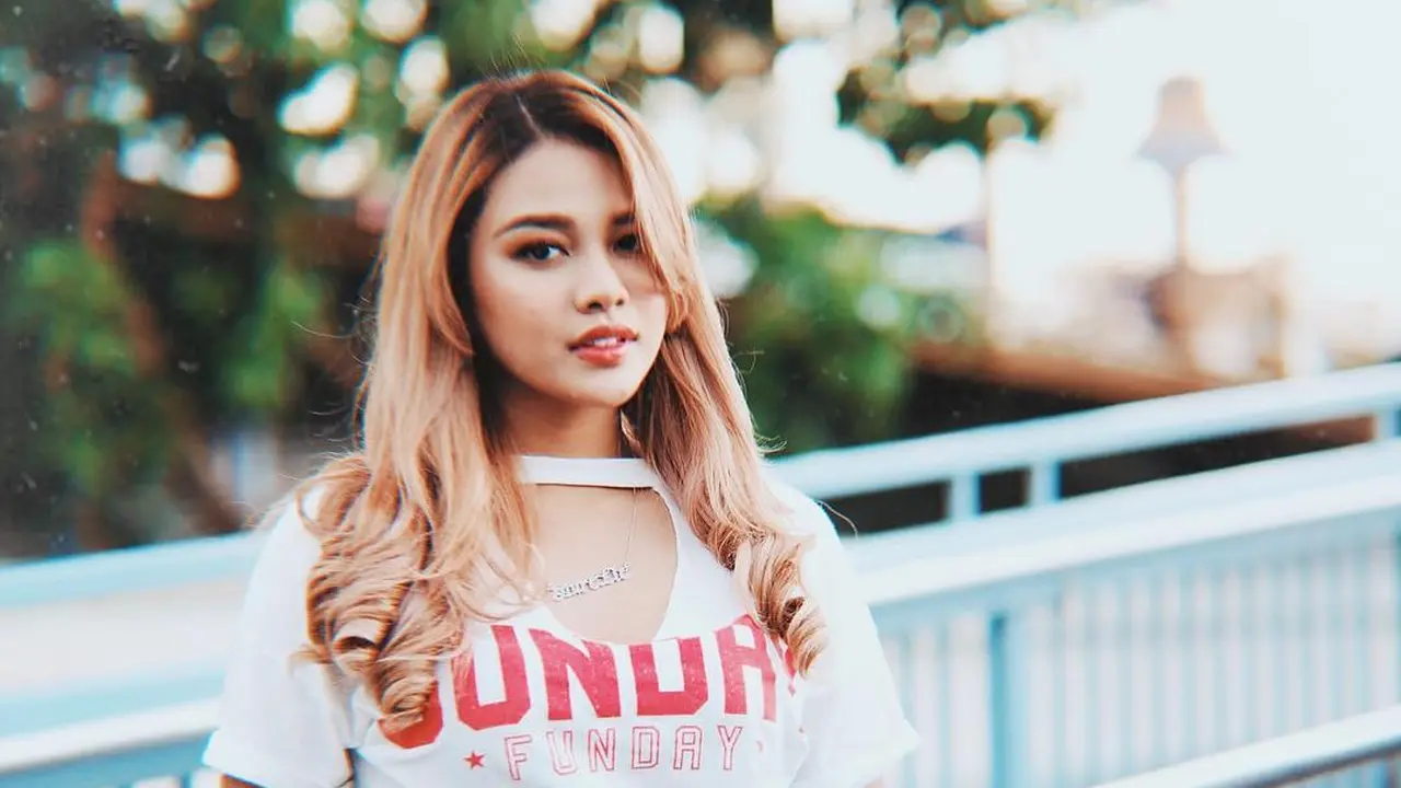 [Bintang] Aurel Hermansyah