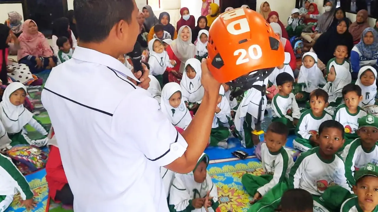 Mitigasi bencana oleh BPBD Lumajang terhadap anak-anak usia dini (Istimewa)