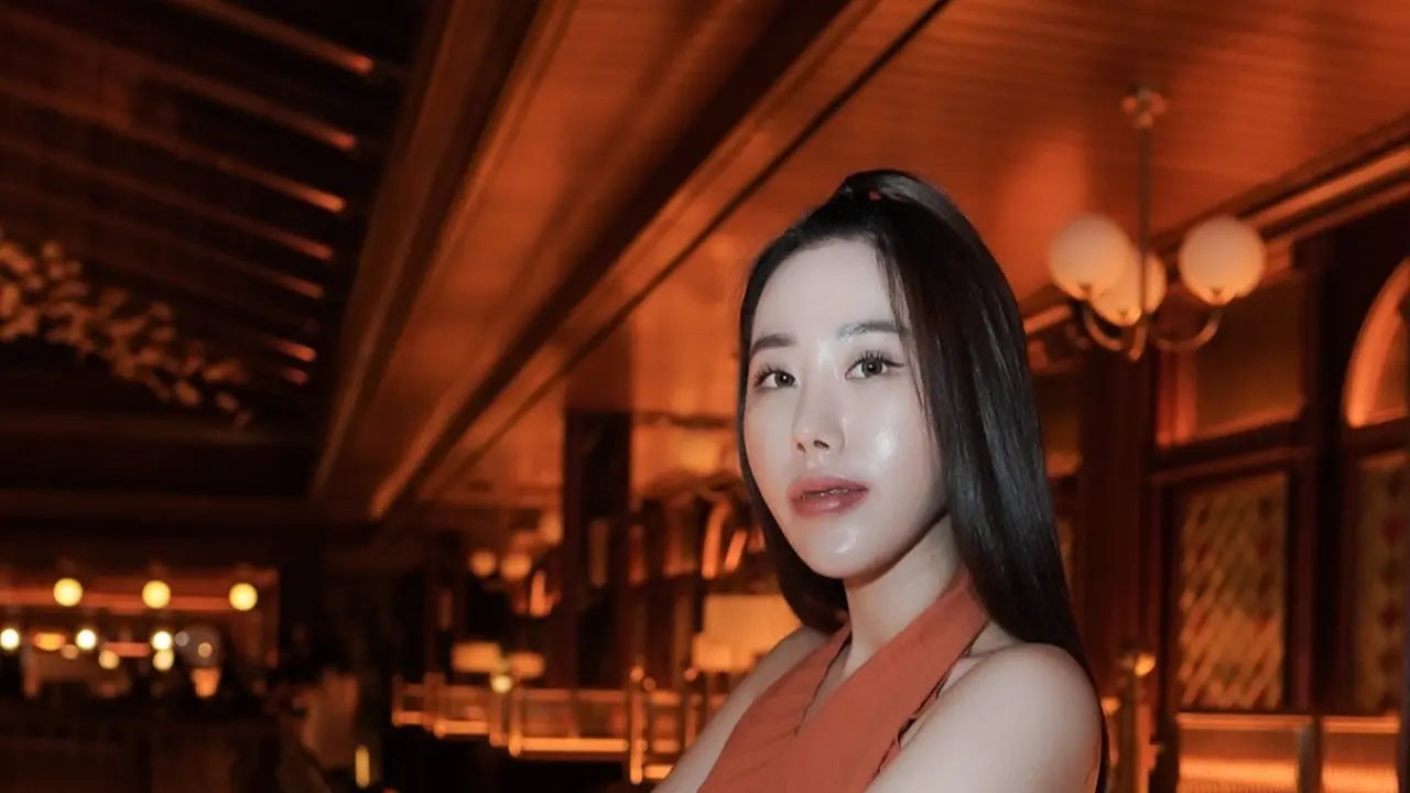 Selebgram Valerie Laurencia buka suara soal konten oplas yang menuai pro kontra di masyarakat