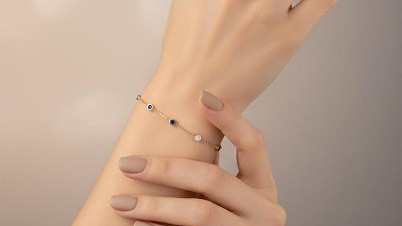 7 Model Gelang Emas Wanita Muda Gaya Modern 2025, Simple tapiTetapMewah