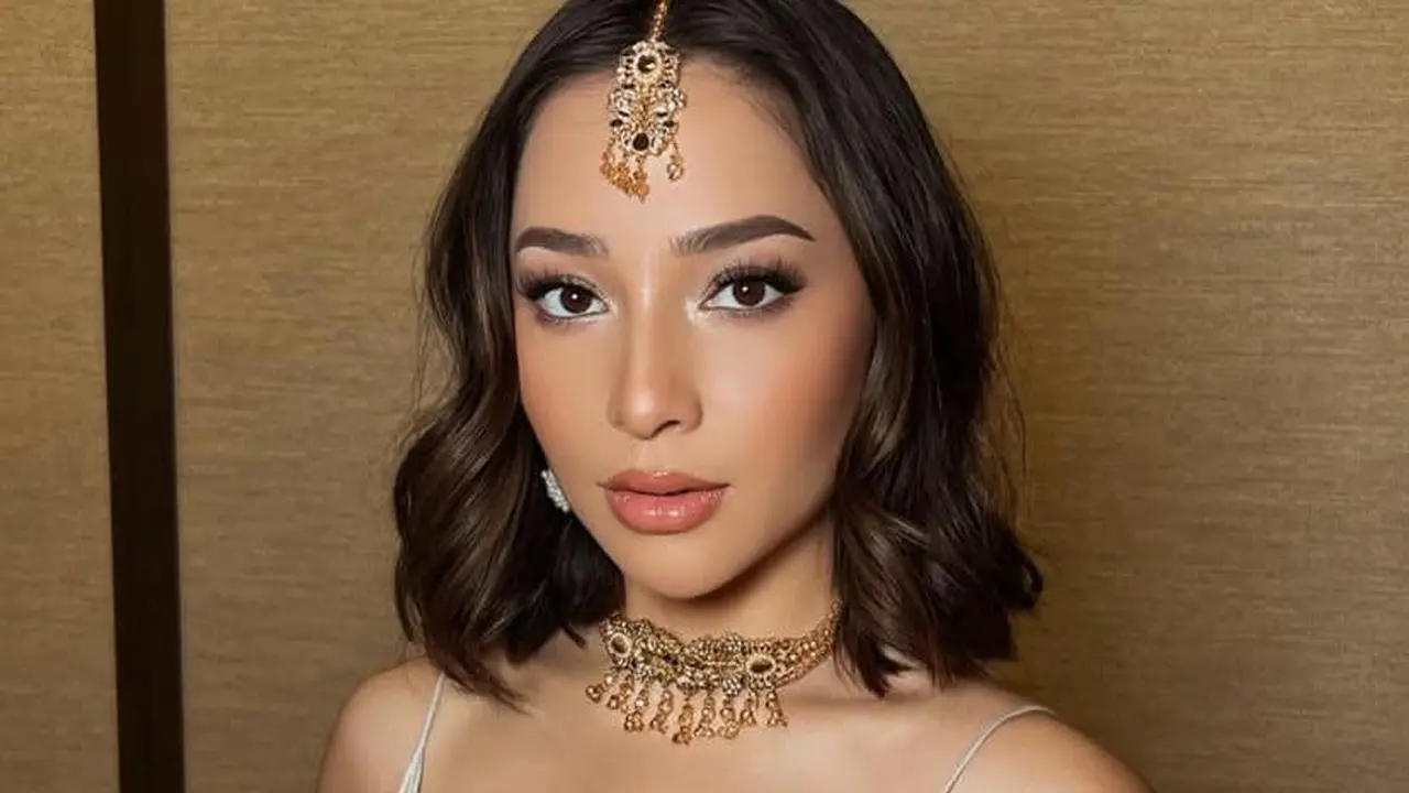 Nikita Willy Serasa Dewi Bollywood di Diwali Night, Lengkapi Pesonanya dengan Jam Tangan BVLGARI Rp444 Juta