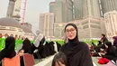 Zaskia Gotik pun didoakan istiqomah mengenakan hijab agar penampilannya tetap tertutup.