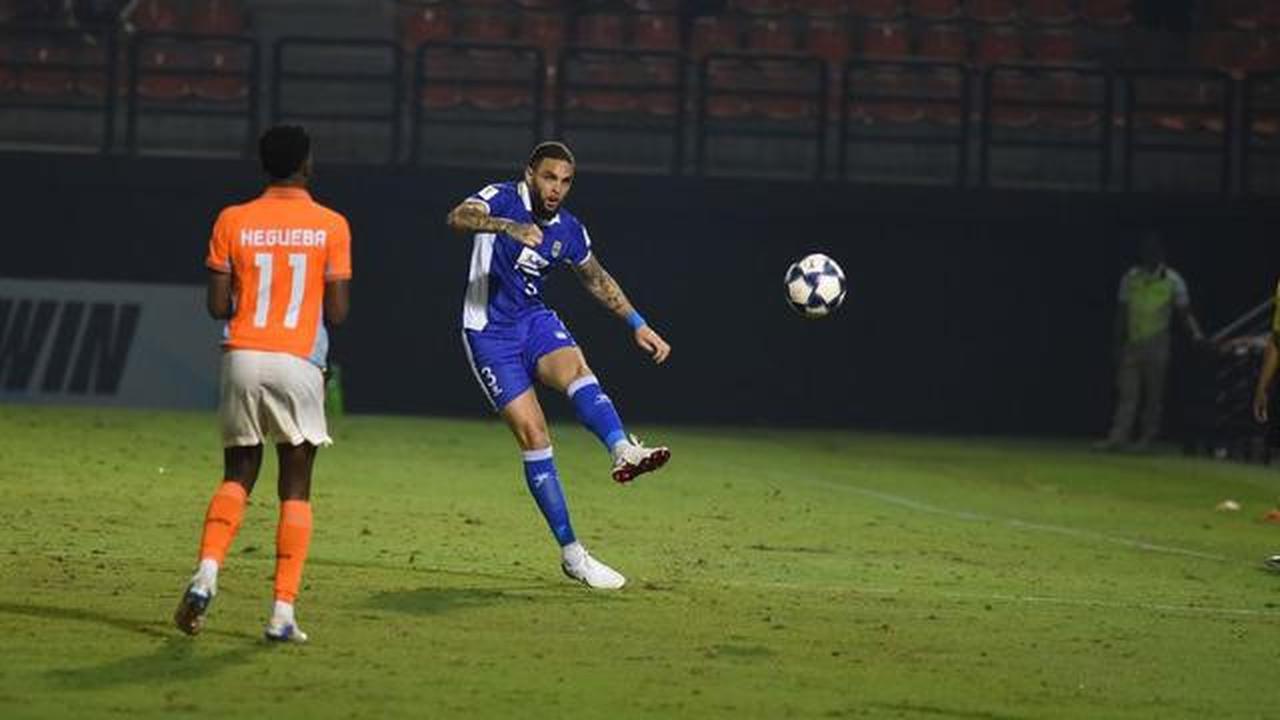 Layvin Kurzawa Jadi Bintang Utama Pawai Hattrick Juara Persib: Namanya Paling Sering Disebut Bobotoh