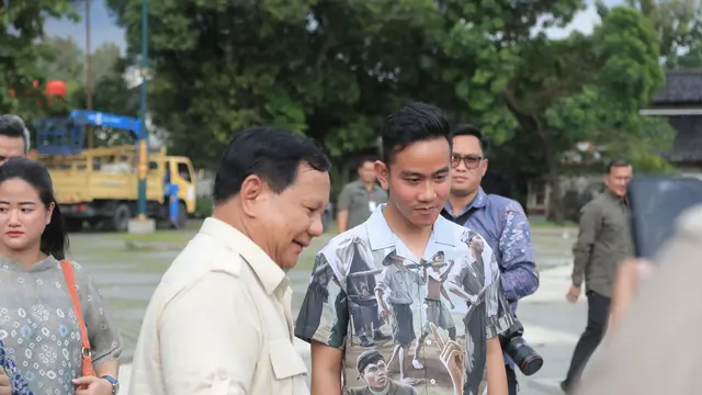 Prabowo tiba di Solo disambut Gibran Rakabuming. (Foto: Dok. Twitter @prabowo)