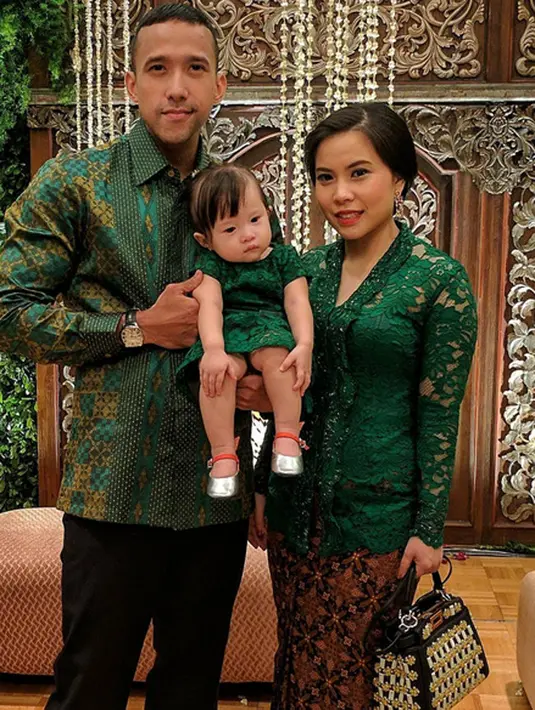 "Dia senang nyanyi dan musik. Kalau saya nyanyi atau apa dia senang joget.‎ Cuma masih jauh lah. Talenta dia nanti kan belum ketahuan. Tapi apa pun yang dia minati, nanti akan dimasukkan ke institusi pendidikan yang baik," paparnya. (marulitampubolon777)