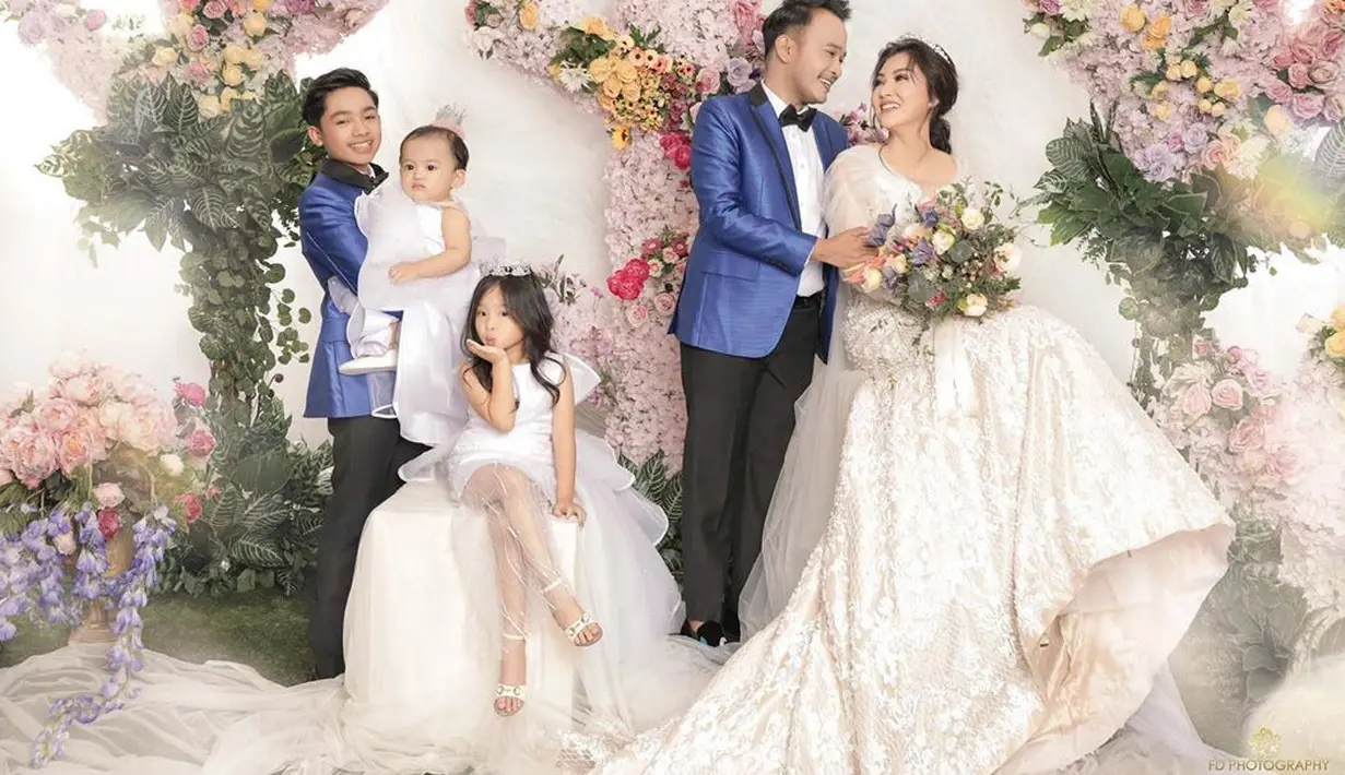 Bukan tanpa alasan Ruben geabah ingin menikahi Sarwendah kala itu. Ia merasa cocok dan bertanya-tanya apakah Sarwendah jodoh yang sebenarnya untuk dirinya.(Instagram/sarwendah29)