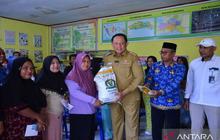 Gubernur Gorontalo Pastikan Penyaluran Bantuan Pangan Tepat Sasaran di Wilayahnya