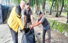 Kerja Bakti Kapolda Kalsel Bersih Lingkungan: Wujudkan Kalsel Bersih dan Asri