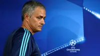 FA dinilai tak tanggap terkait kasus perselisihan Jose Mourinho vs Eva Carneiro.