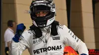 Pebalap Mercedes, Valtteri Bottas, meraih pole positon pertamanya sepanjang pada kualifikasi F1 GP Bahrain, Sabtu (15/6/2017). (Twitter/F1)