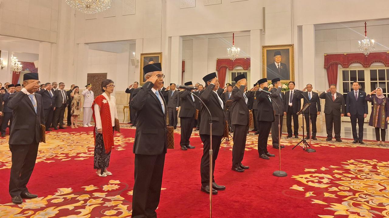 VIDEO: Momen Gusrizal Mertua Kiky Saputri Dilantik Prabowo di Istana, Resmi Jabat Ketua Dewas KPK