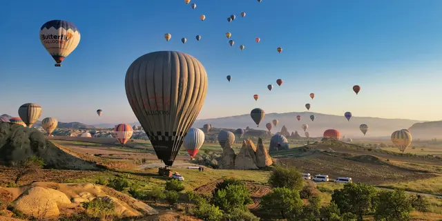 20 Tempat Paling Indah di Dunia yang Wajib Masuk Daftar Liburan